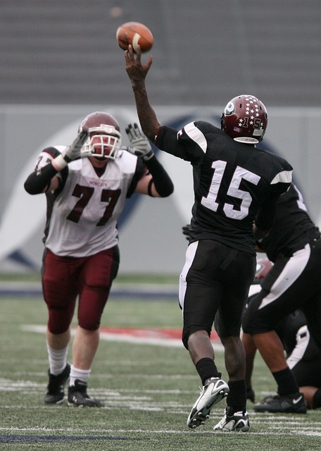 弗罗因德：磁卡在场上对我们不可或缺；对目前的阵容非常满意